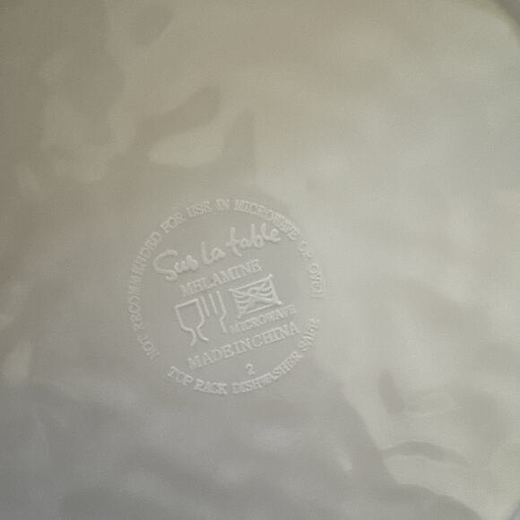 5 Sur‎ La Table Melamine Salad Dessert Plates CORAL Pink Summer Beachy - Picture 5 of 9